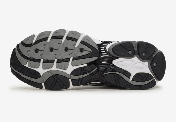 SAUCONY PROGRID OMNI 9 GREY SILVER BLACK