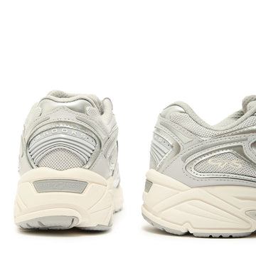 BROOKS ADRENALINE GTS 4 WHITE SILVER