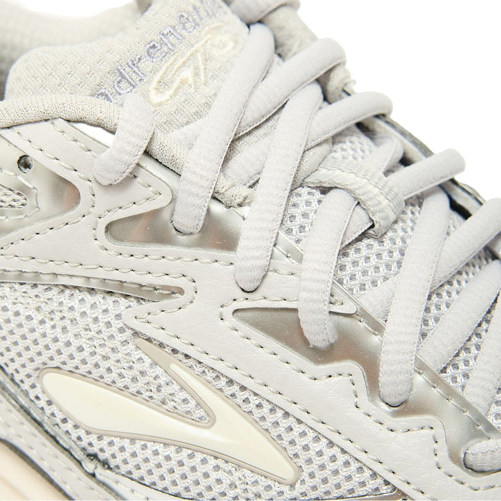 BROOKS ADRENALINE GTS 4 WHITE SILVER