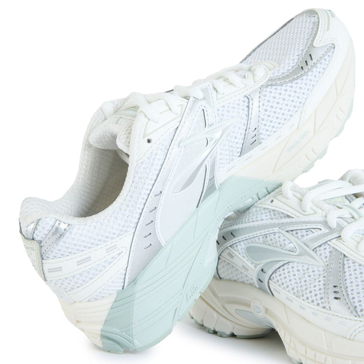 BROOKS ADRENALINE GTS 10 WHITE SILVER