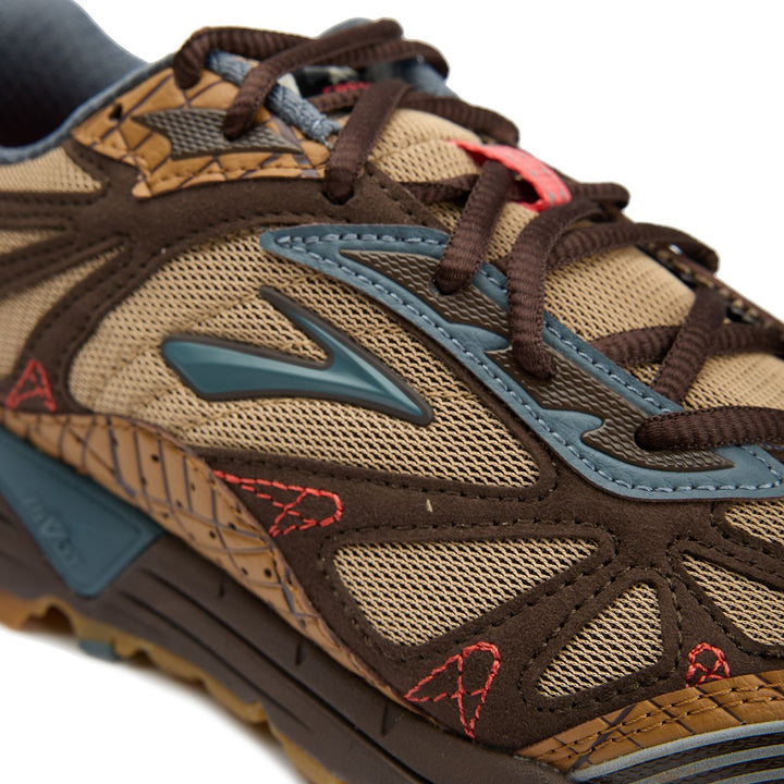 BROOKS X STAPLE CASCADIA 1 BROWN PINK BLUE