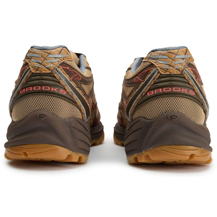 BROOKS X STAPLE CASCADIA 1 BROWN PINK BLUE