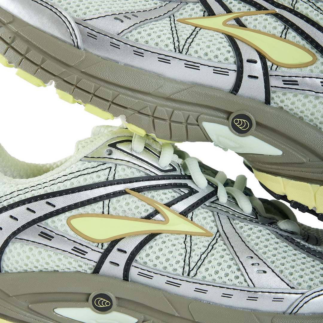 BROOKS ADRENALINE GTS 10 CANARY GREEN YELLOW