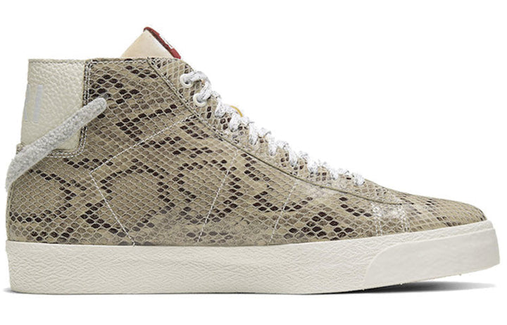 SOULLAND X NIKE SB BLAZER MID FRI.DAY 03