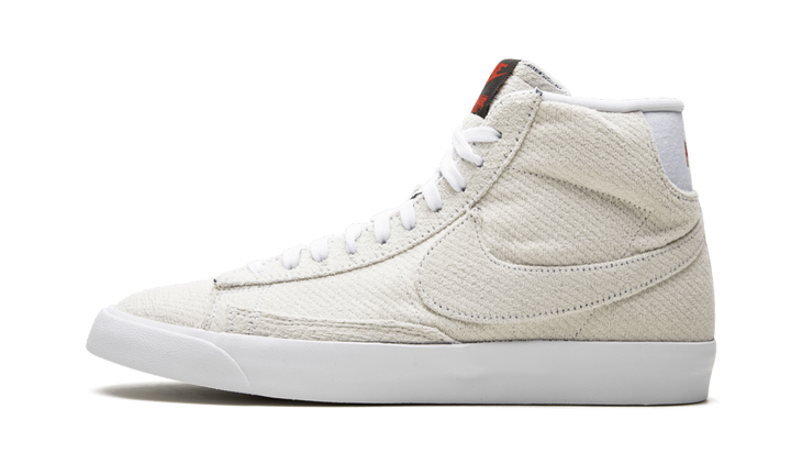 STRANGER THINGS X NIKE BLAZER MID QS SAIL