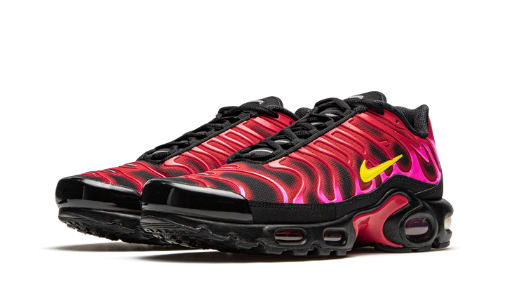 SUPREME NIKE AIR MAX PLUS RED