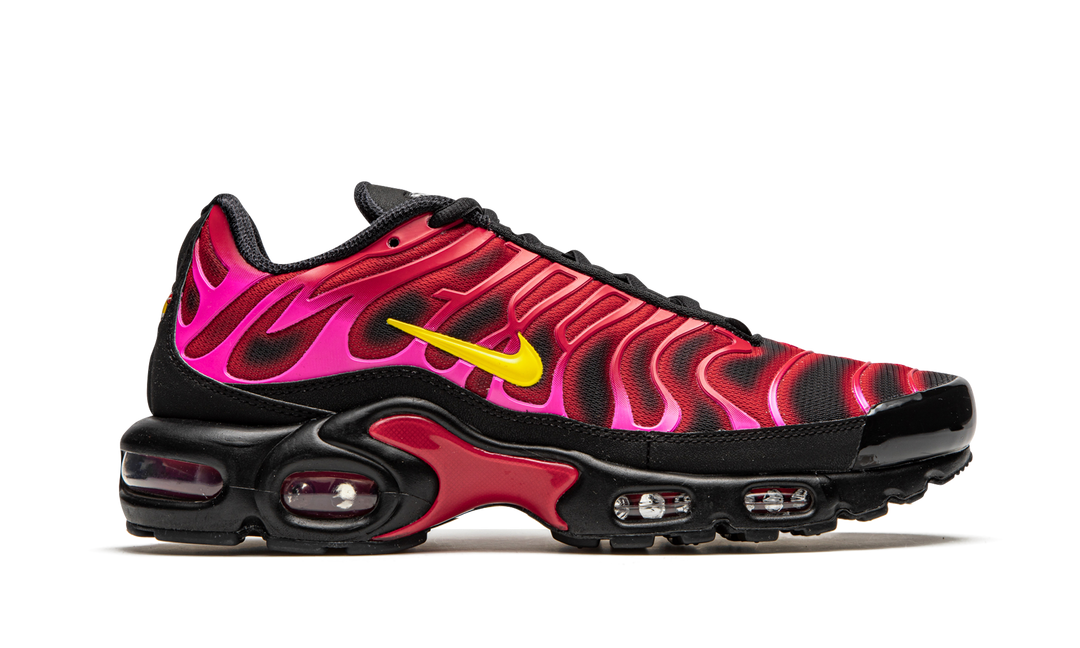SUPREME NIKE AIR MAX PLUS RED