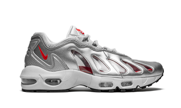 SUPREME X NIKE AIR MAX 96 SILVER BULLET — Stock