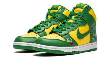 SUPREME X NIKE SB DUNK HIGH BY ANY MEANS BRAZIL — Stock