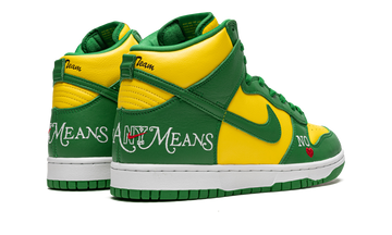 SUPREME X NIKE SB DUNK HIGH BY ANY MEANS BRAZIL — Stock