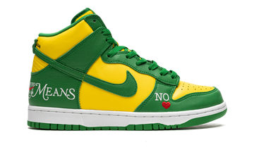 SUPREME X NIKE SB DUNK HIGH BY ANY MEANS BRAZIL — Stock