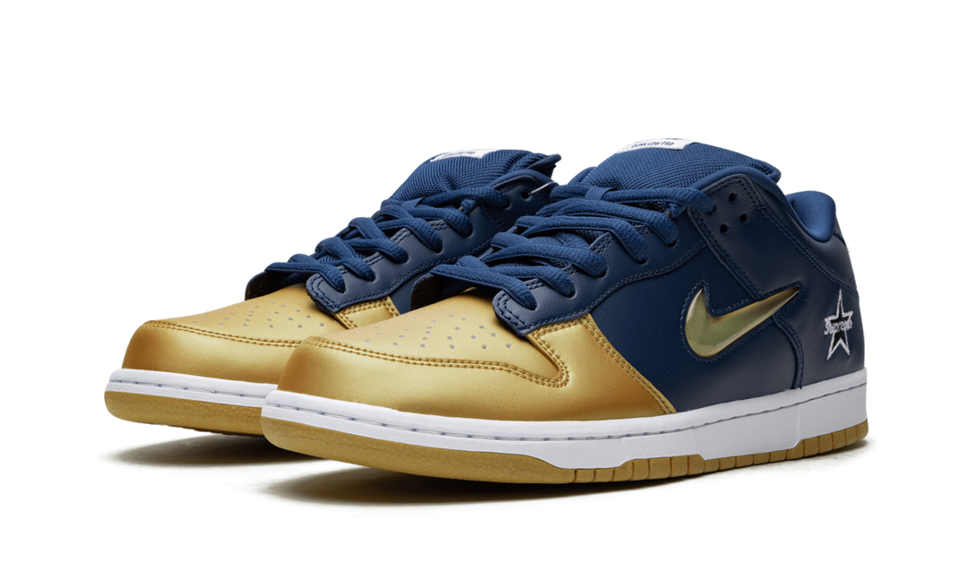 SUPREME X NIKE SB DUNK LOW GOLD NAVY