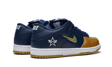 SUPREME X NIKE SB DUNK LOW GOLD NAVY — Stock
