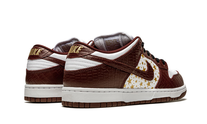 SUPREME X NIKE SB DUNK LOW STARS BARKROOT BROWN