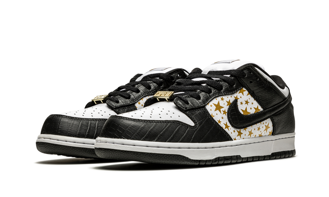 SUPREME X NIKE SB DUNK LOW STARS BLACK