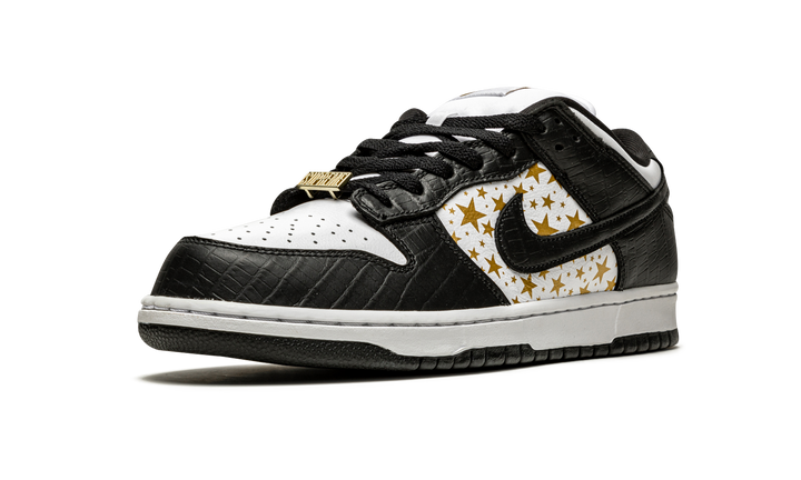 SUPREME X NIKE SB DUNK LOW STARS BLACK