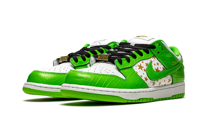 SUPREME X NIKE SB DUNK LOW STARS MEAN GREEN