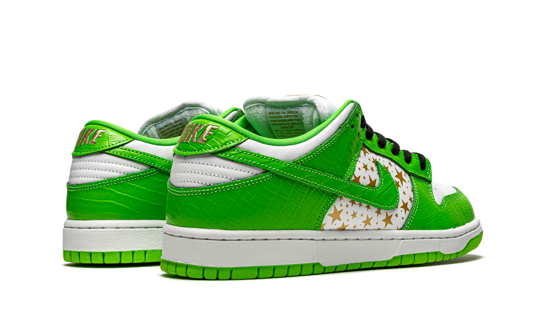 SUPREME X NIKE SB DUNK LOW STARS MEAN GREEN