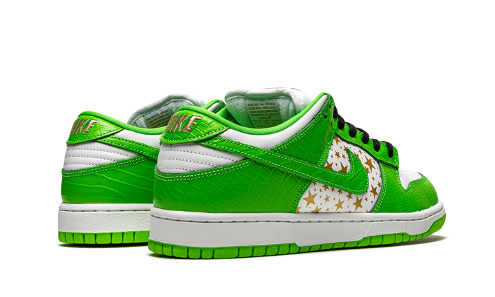 SUPREME X NIKE SB DUNK LOW STARS MEAN GREEN