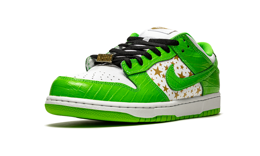 SUPREME X NIKE SB DUNK LOW STARS MEAN GREEN
