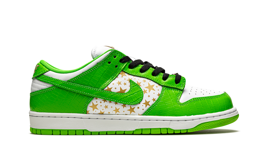 SUPREME X NIKE SB DUNK LOW STARS MEAN GREEN