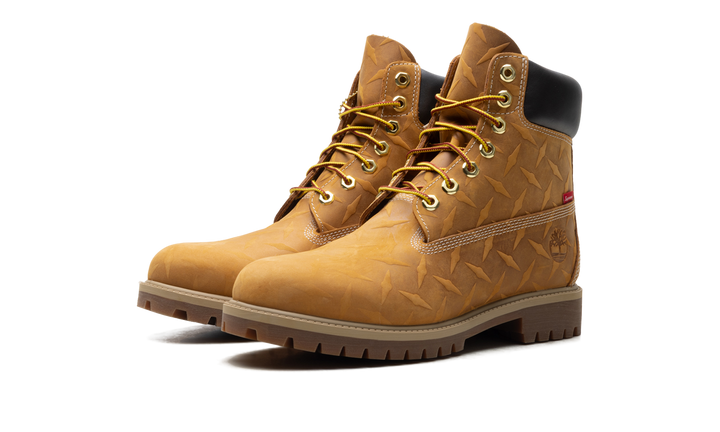 SUPREME X TIMBERLAND 6 INCH PREMIUM WATERPROOF BOOT EMBOSSED DIAMOND PLATE WHEAT