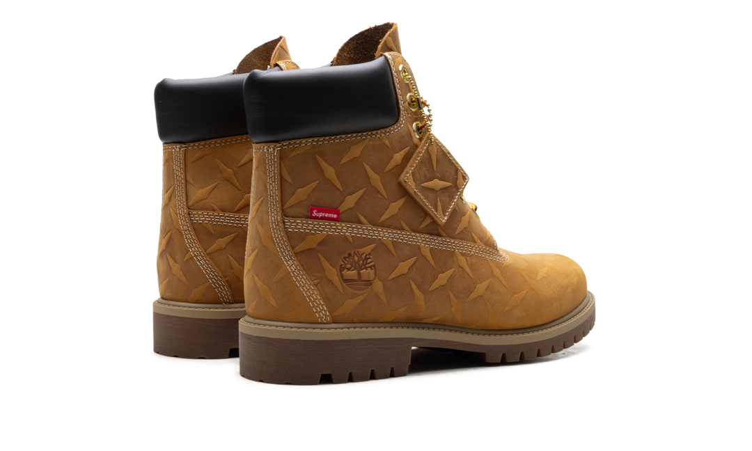 SUPREME X TIMBERLAND 6 INCH PREMIUM WATERPROOF BOOT EMBOSSED DIAMOND PLATE WHEAT