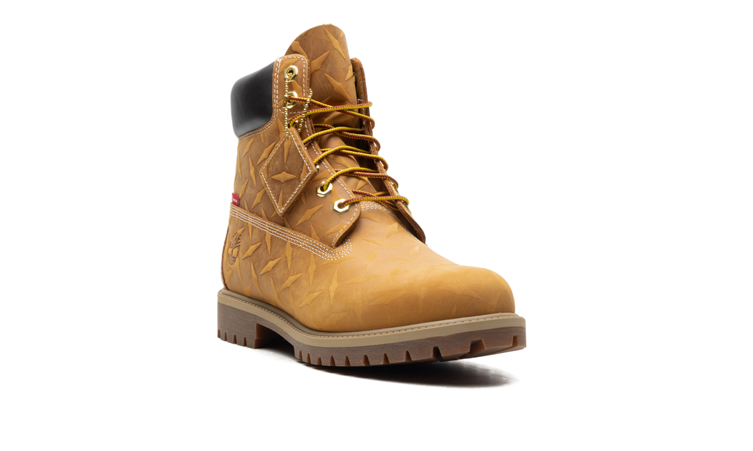 SUPREME X TIMBERLAND 6 INCH PREMIUM WATERPROOF BOOT EMBOSSED DIAMOND PLATE WHEAT
