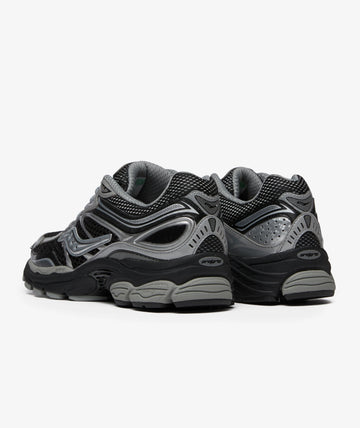 SAUCONY PROGRID OMNI 9 'BLACK SILVER' — Stock