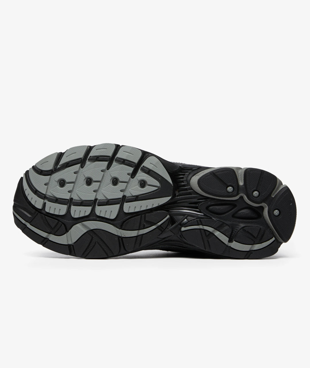 SAUCONY PROGRID OMNI 9 &