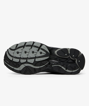 SAUCONY PROGRID OMNI 9 'BLACK SILVER' — Stock