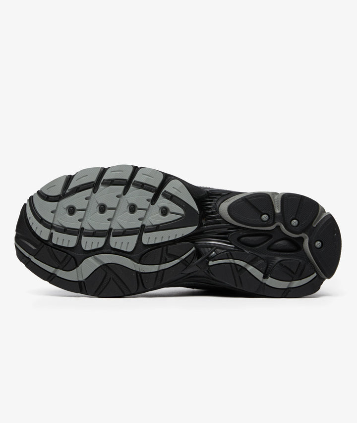 SAUCONY PROGRID OMNI 9 &