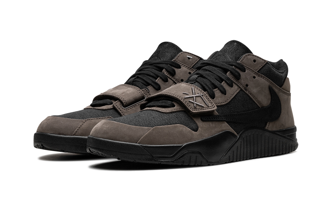 NIKE TRAVIS SCOTT X JORDAN JUMPMAN JACK TR DARK MOCHA
