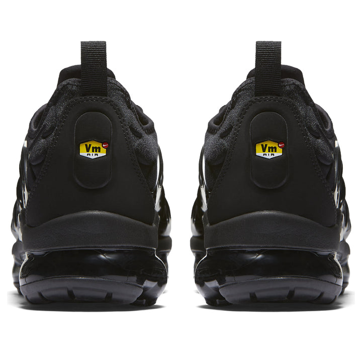 NIKE TRIPLE BLACK AIR VAPORMAX PLUS