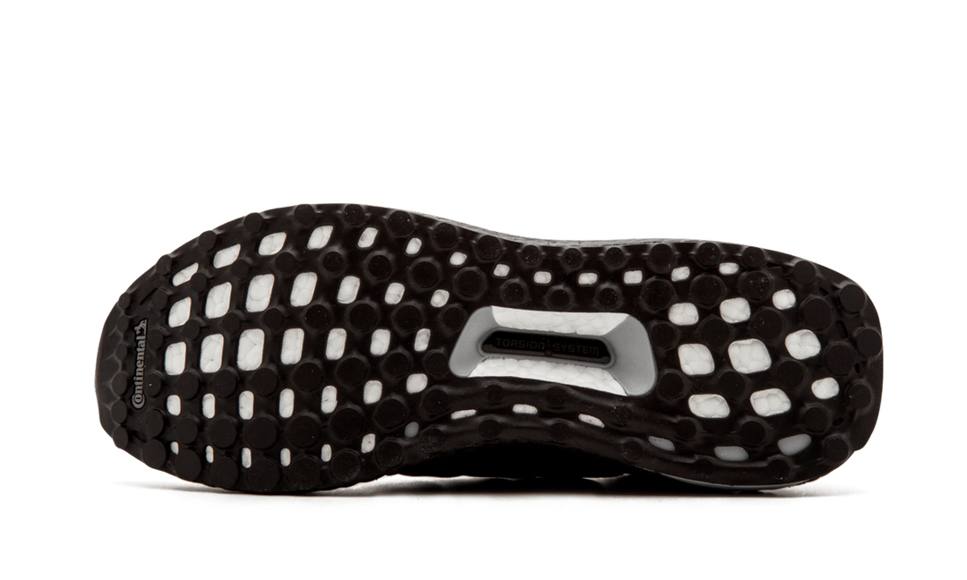 ADIDAS TRIPLE BLACK ULTRABOOST 3.0
