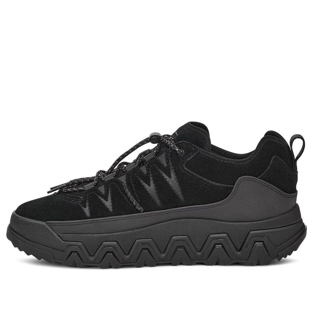UGG CAPTRAIL LOW BLACK