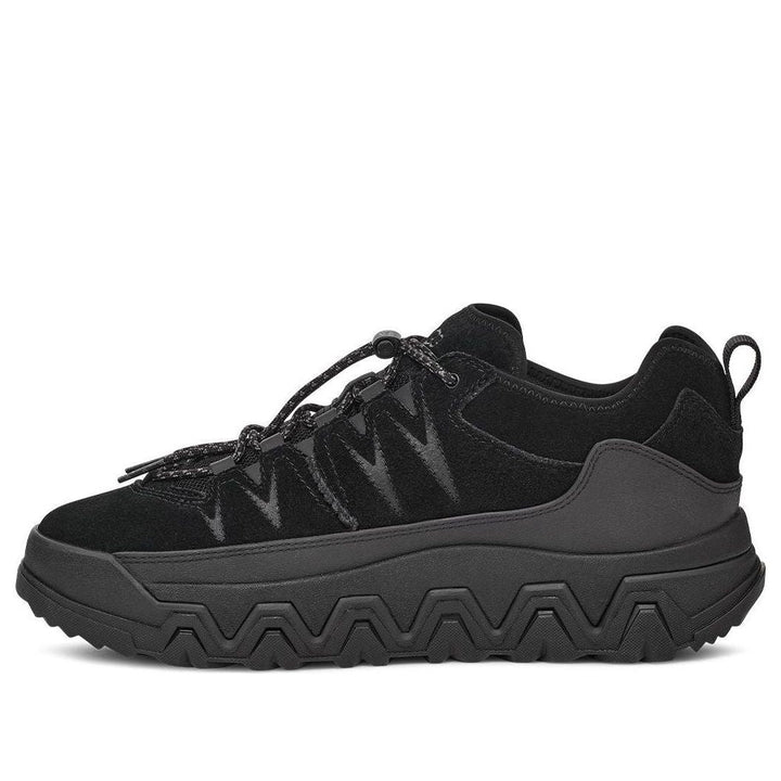 UGG CAPTRAIL LOW BLACK