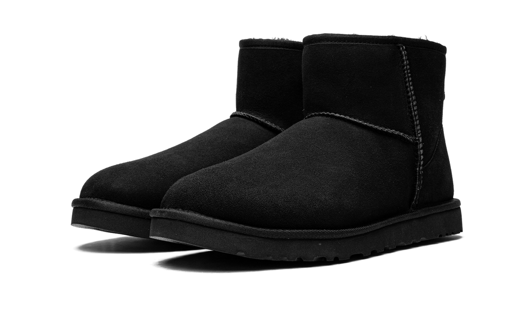 UGG CLASSIC MINI BOOT BLACK
