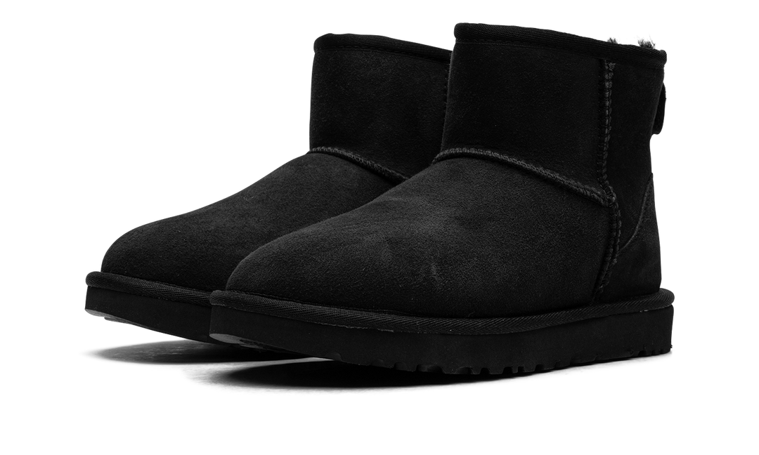 UGG CLASSIC MINI II BOOT BLACK WOMENS