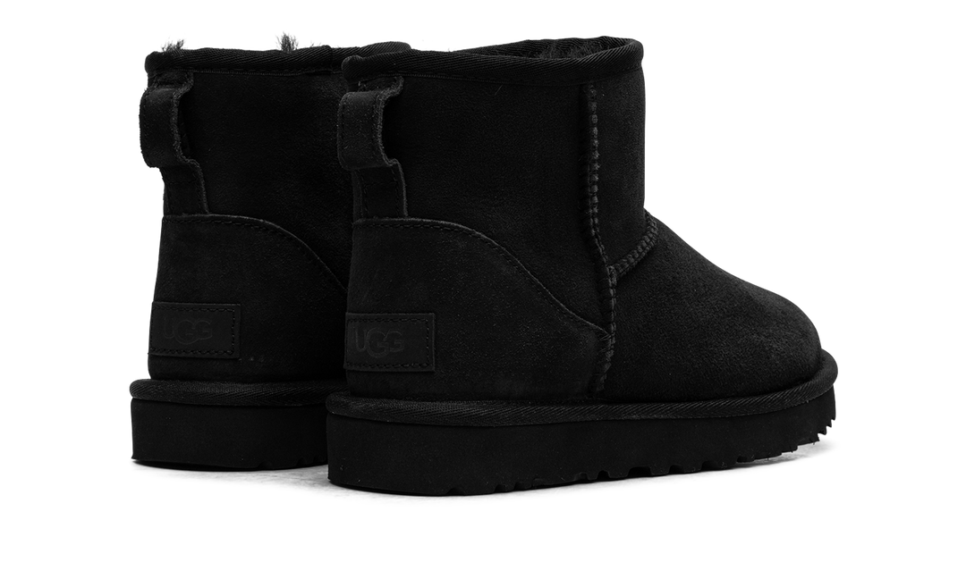 UGG CLASSIC MINI II BOOT BLACK WOMENS