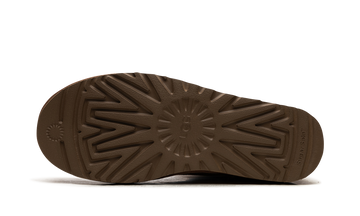 UGG CLASSIC MINI II BOOT CHESTNUT WOMENS — Stock