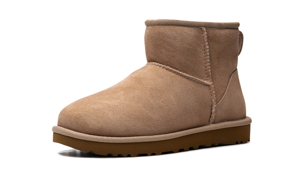 UGG CLASSIC MINI II BOOT SAND WOMENS