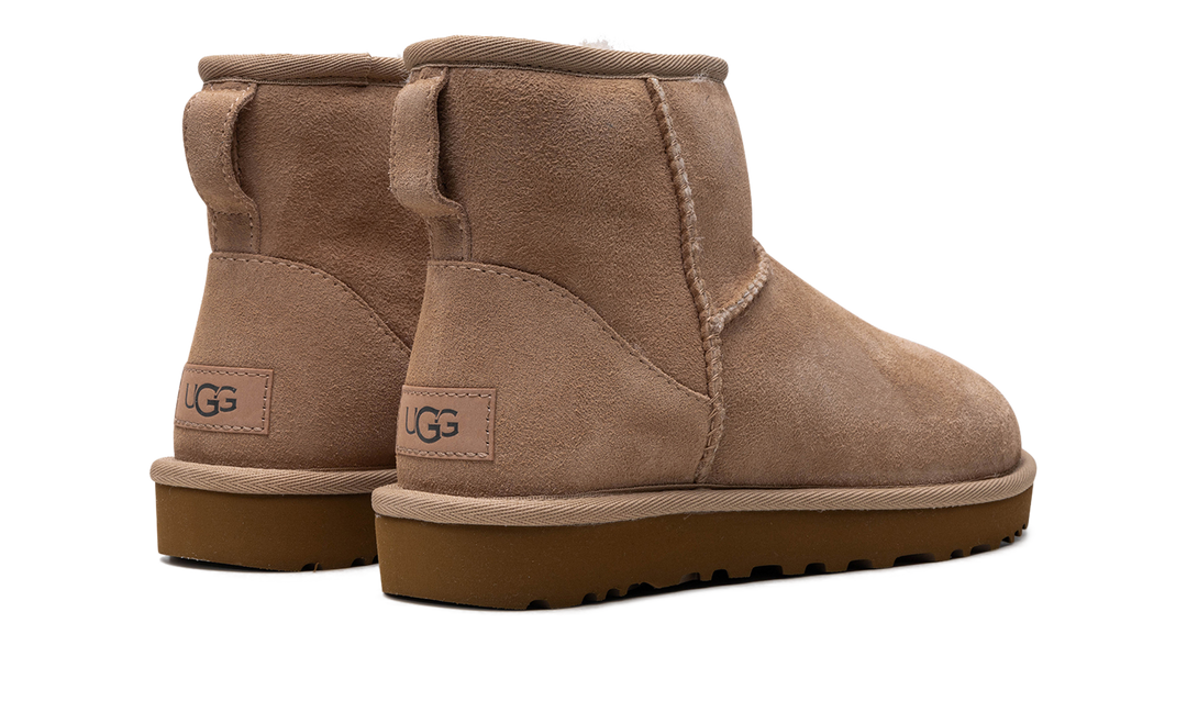 UGG CLASSIC MINI II BOOT SAND WOMENS