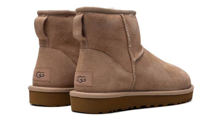 UGG CLASSIC MINI II BOOT SAND WOMENS