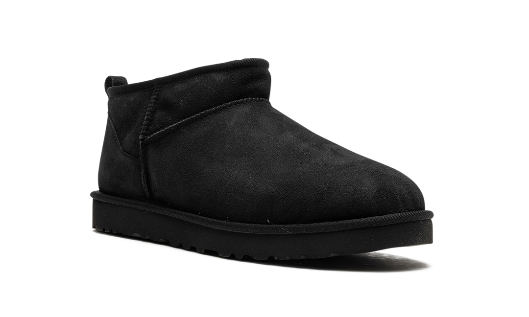 UGG CLASSIC ULTRA MINI BOOT BLACK