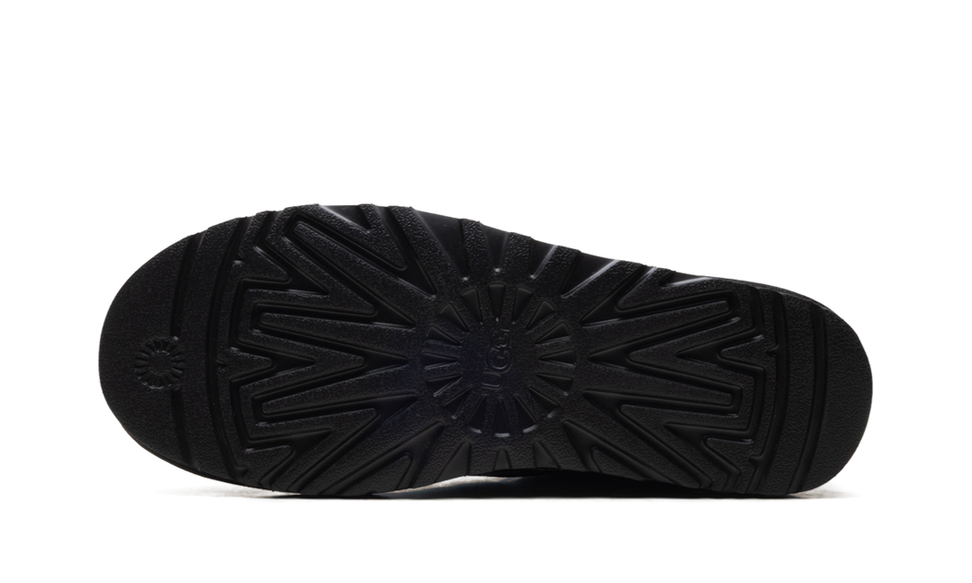 UGG CLASSIC ULTRA MINI BOOT PALACE X LOONEY TUNES BLACK