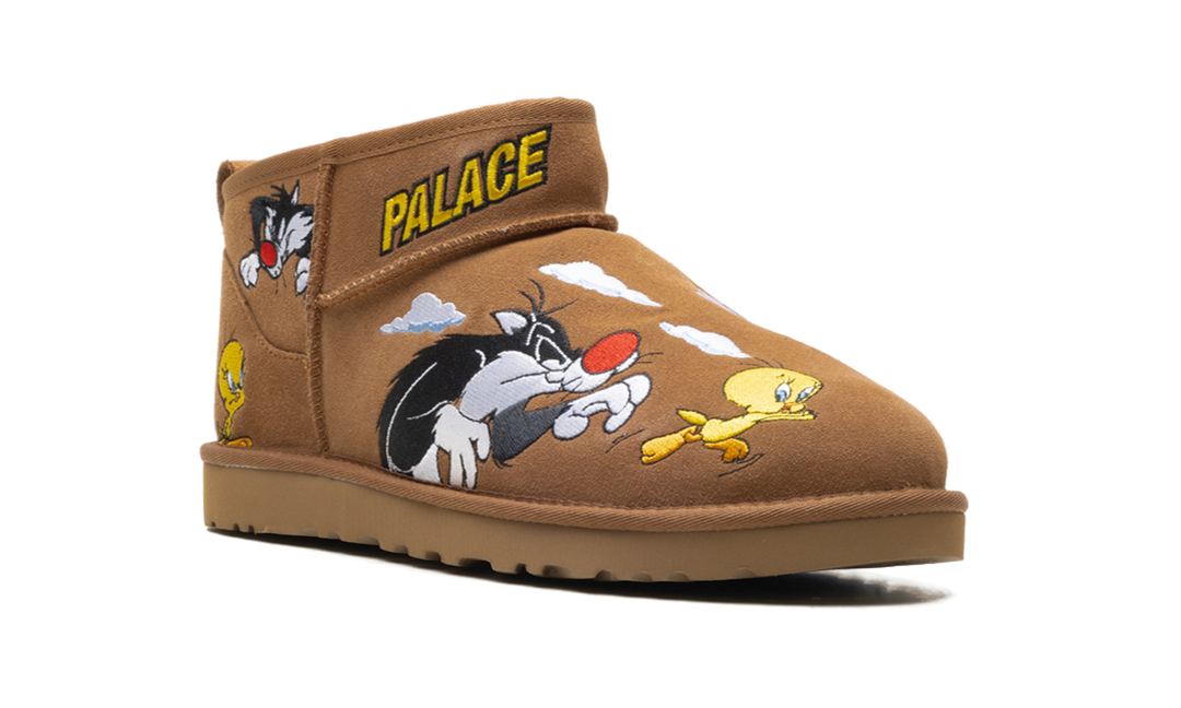 UGG CLASSIC ULTRA MINI BOOT PALACE X LOONEY TUNES CHESTNUT
