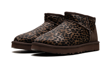 UGG CLASSIC ULTRA MINI CASPIAN BOOT BURNT CEDAR (WOMEN'S) — Stock