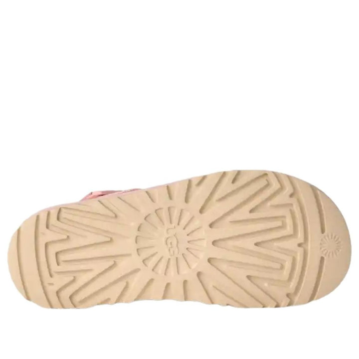 UGG GOLDENSTAR LOVE &