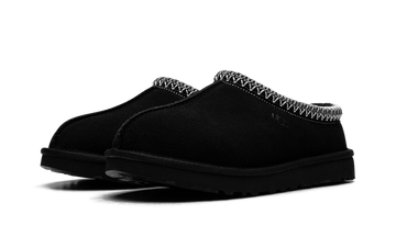 UGG TASMAN II SLIPPER BLACK (WOMEN'S) — Stock